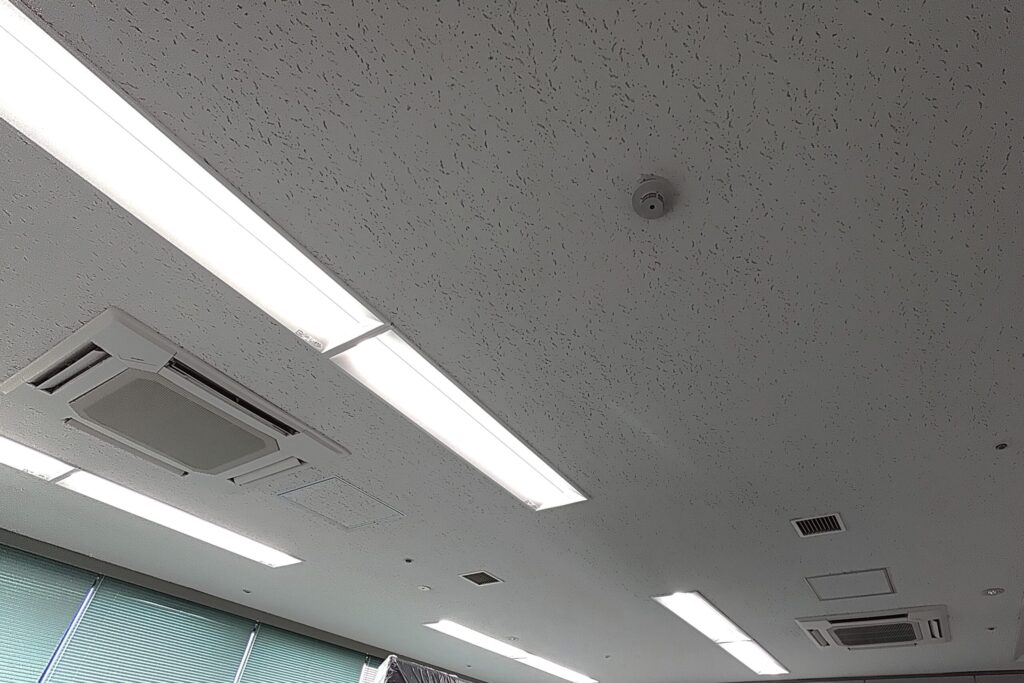 ceiling01